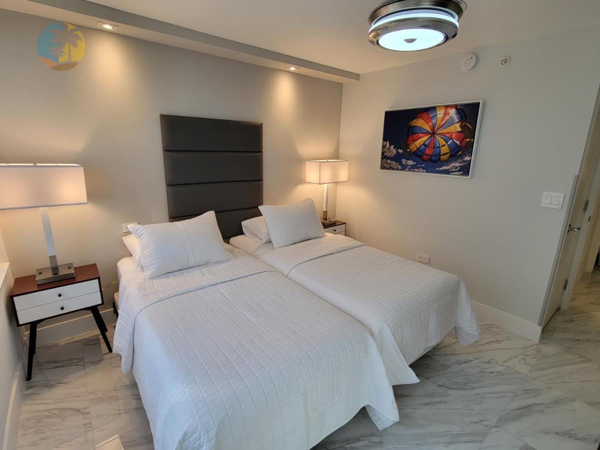 Deluxe Beach Resort - Hora Rentals Miami Beach Esterno foto